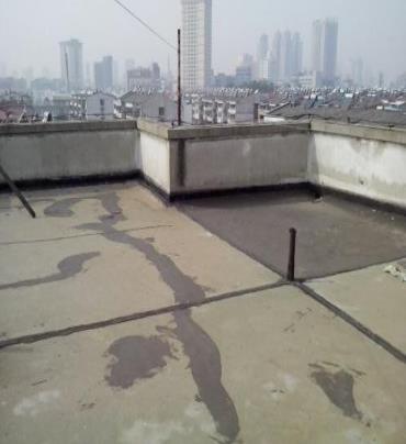 鼎湖漏水维修 楼顶漏水是什么原因，楼顶漏水维修方法是什么?